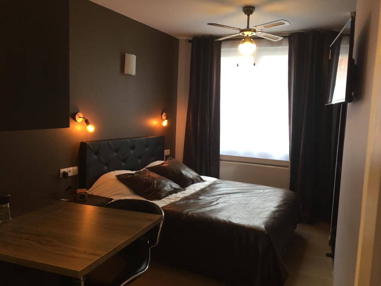 Appart'Hotel Et Chambres ล็องส์ ภายนอก รูปภาพ